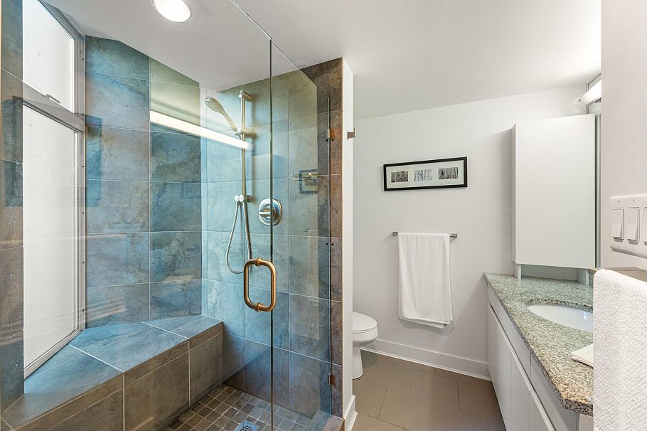 302 168 Chadwick Court North Vancouver, BC - 23