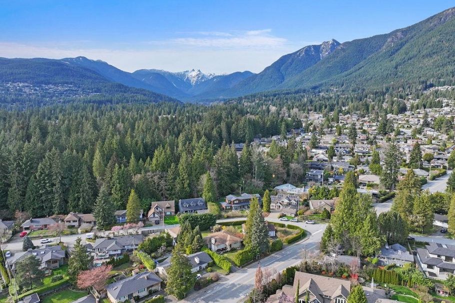 3955 Highland Boulevard North Vancouver, BC - 19