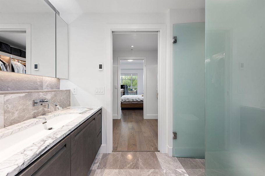 310 6333 W Boulevard Vancouver, BC - 17