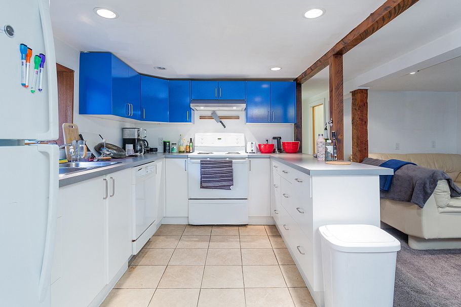 3086 W 2nd Avenue Vancouver, BC - 18