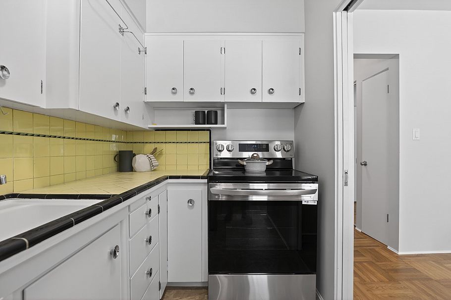 207 1879 Barclay Street Vancouver, BC - 15