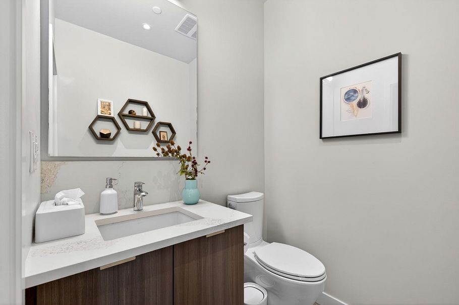 3 8693 Oolichan Way Vancouver, BC - 11