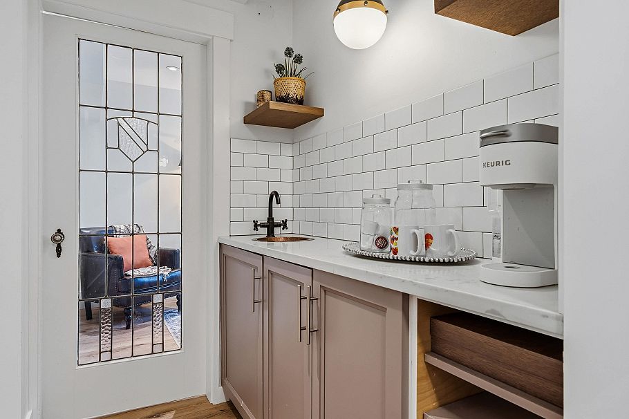 1335 Ridgewood Drive North Vancouver, BC - 31