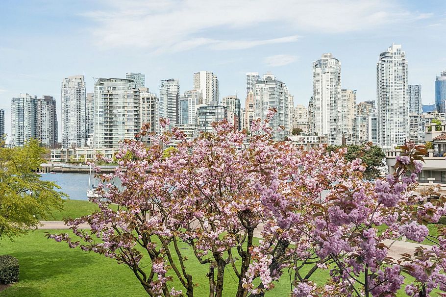 311 1869 Spyglass Place Vancouver, BC - 15