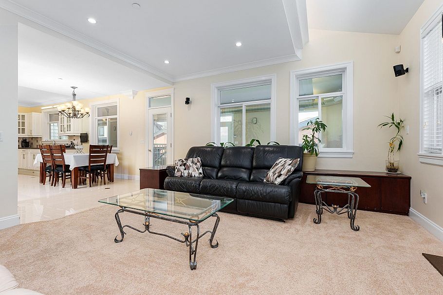 617 E 52nd Avenue Vancouver, BC - 11