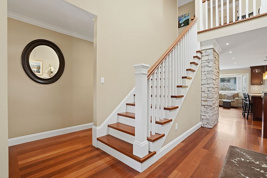 1491 Norton Court North Vancouver, BC - 19