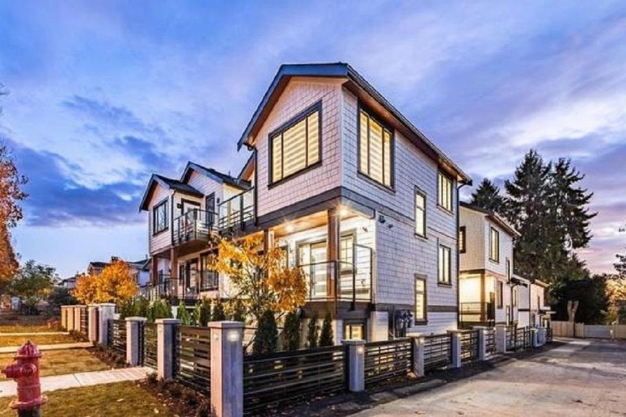 5455 Killarney Street Vancouver, BC - 1