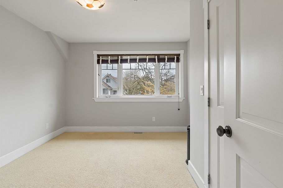 4103 Inverness Street Vancouver, BC - 15