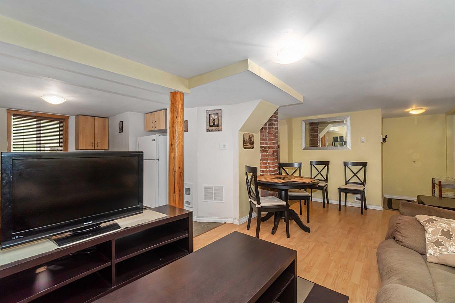 6319 Sophia Street Vancouver, BC - 25