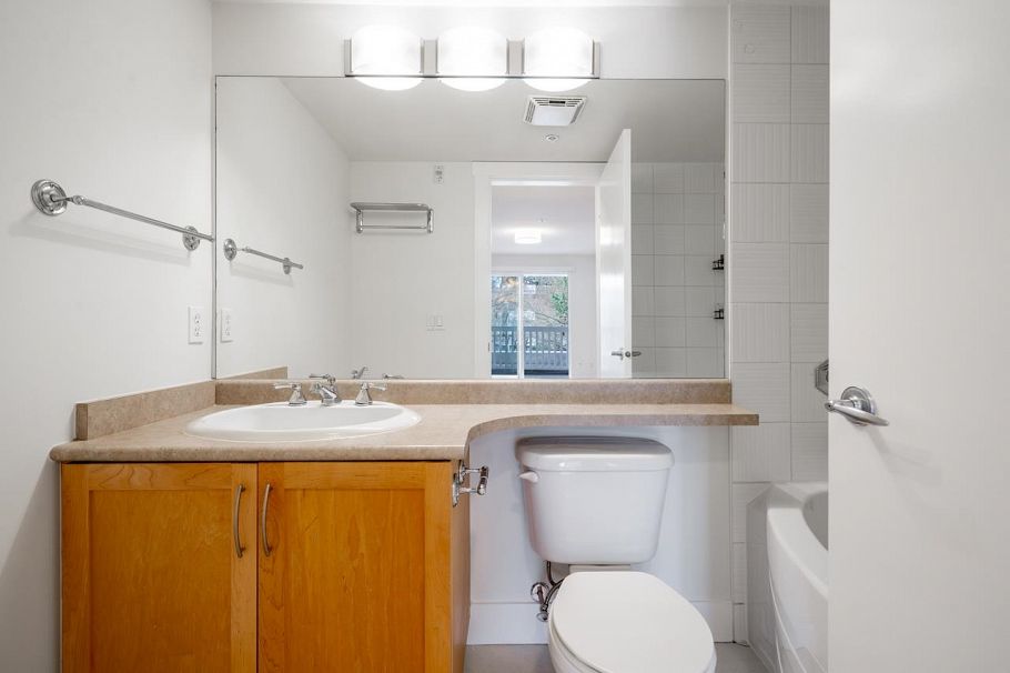 203 1858 W 5th Avenue Vancouver, BC - 17