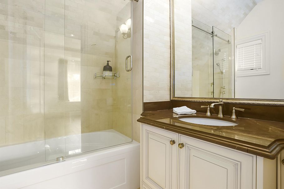 1316 Connaught Drive Vancouver, BC - 29