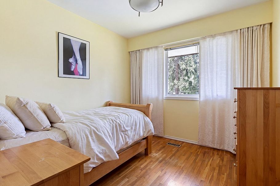 420 Monteray Avenue North Vancouver, BC - 12