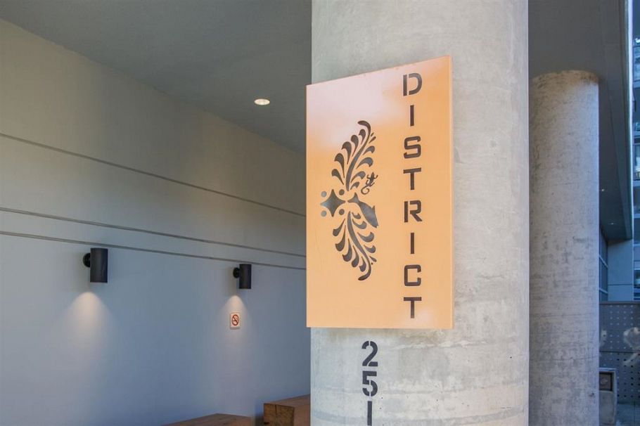 904 251 E 7th Avenue Vancouver, BC - 1