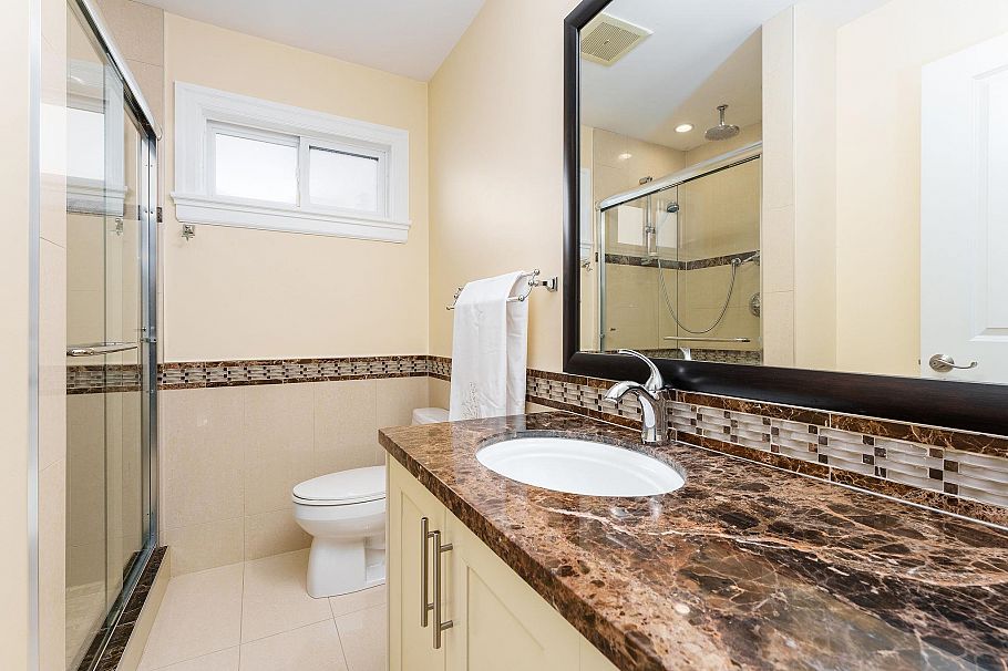 617 E 52nd Avenue Vancouver, BC - 23