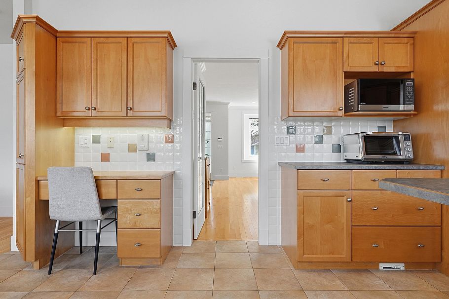 2761 E 53rd Avenue Vancouver, BC - 7