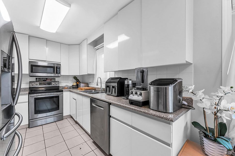 2808 Horley Street Vancouver, BC - 17