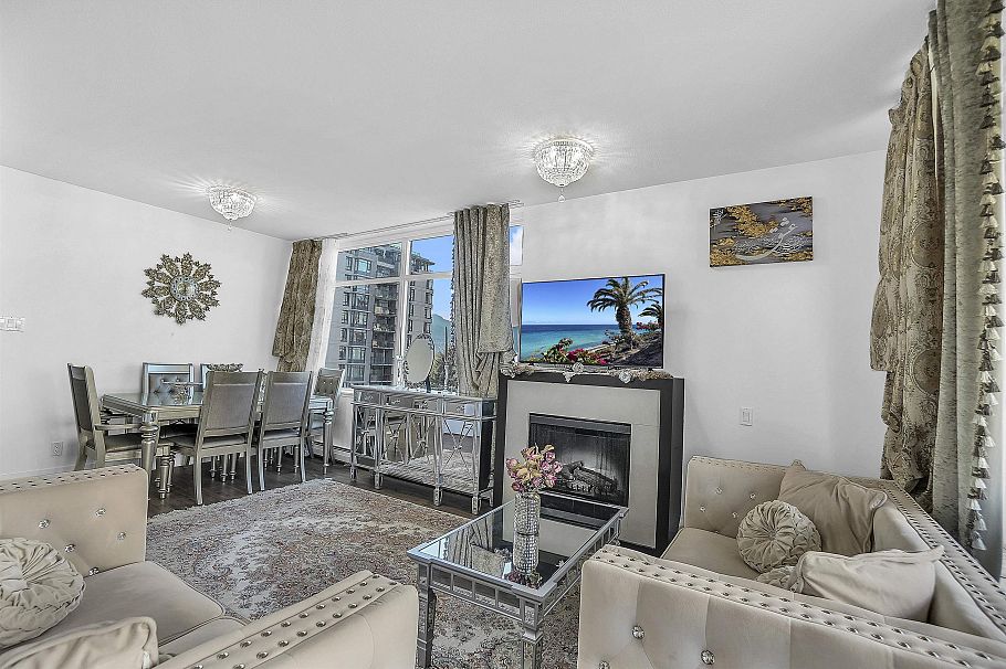 802 158 W 13th Street North Vancouver, BC - 10