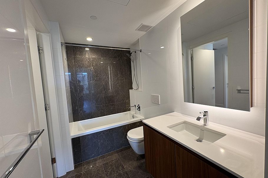 405 389 W 59th Avenue Vancouver, BC - 10