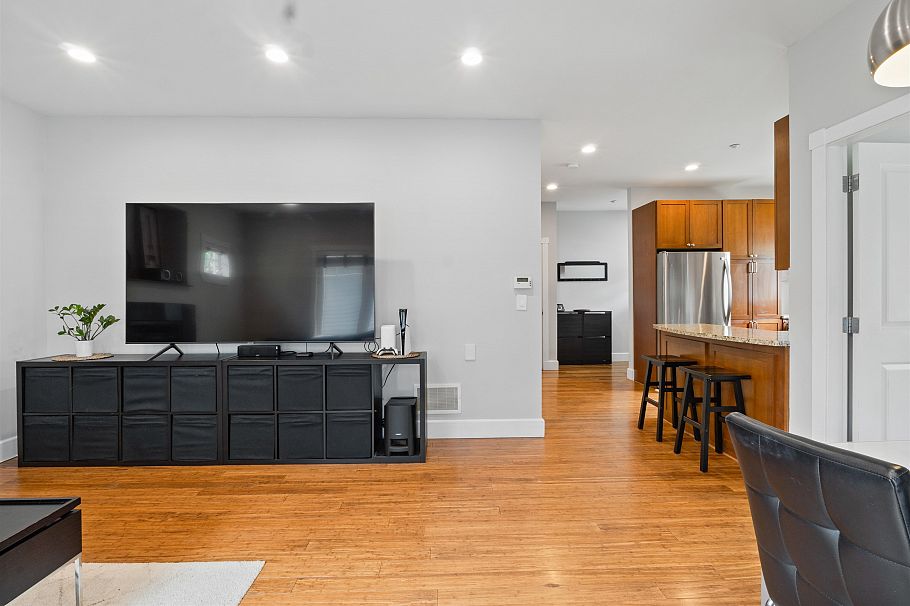 4103 Inverness Street Vancouver, BC - 9