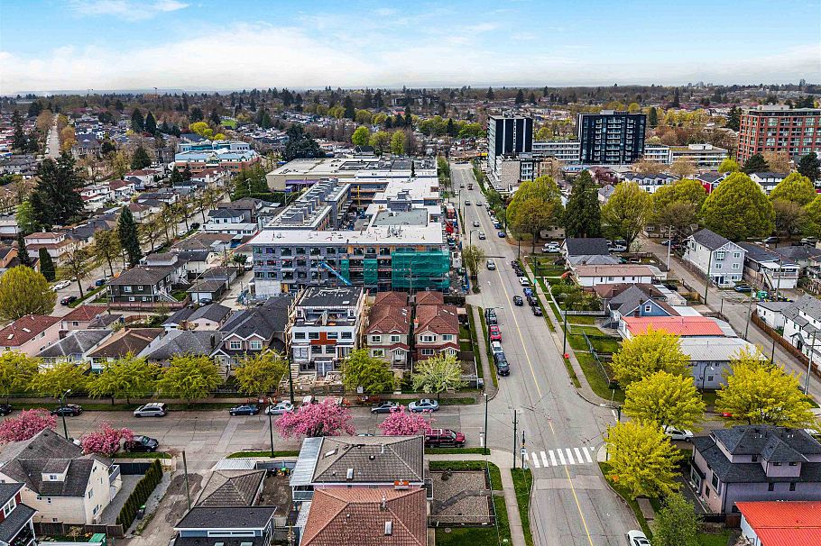 2808 Horley Street Vancouver, BC - 31