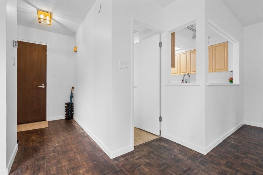 106 4900 Cartier Street Vancouver, BC - 9