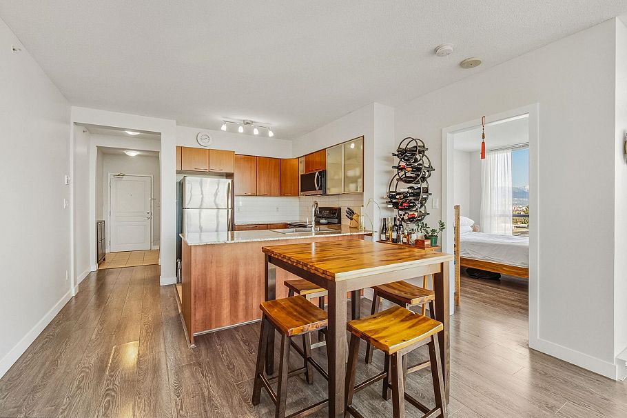 751 1483 E King Edward Avenue Vancouver, BC - 6