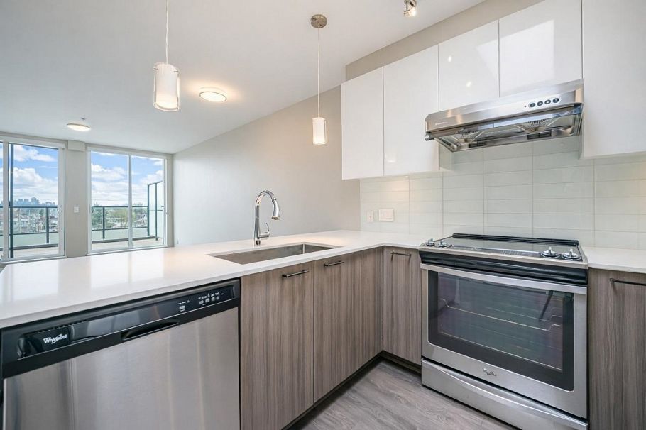 PH01 6555 Victoria Drive Vancouver, BC - 8