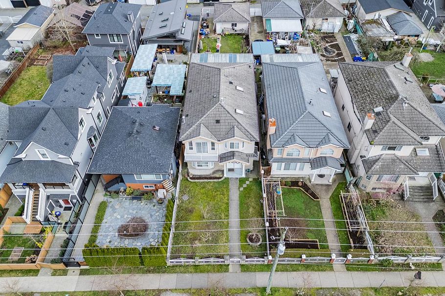 5892 Tyne Street Vancouver, BC - 4