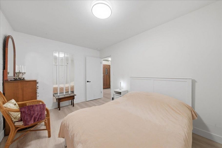 840 E 38th Avenue Vancouver, BC - 32