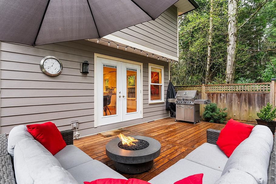 1530 Lighthall Court North Vancouver, BC - 33