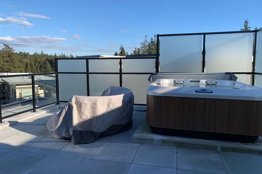 PH9 3581 Ross Drive Vancouver, BC - 14