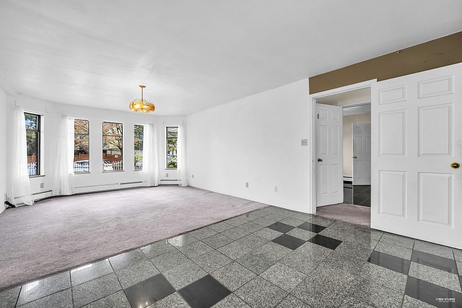 3088 School Avenue Vancouver, BC - 27