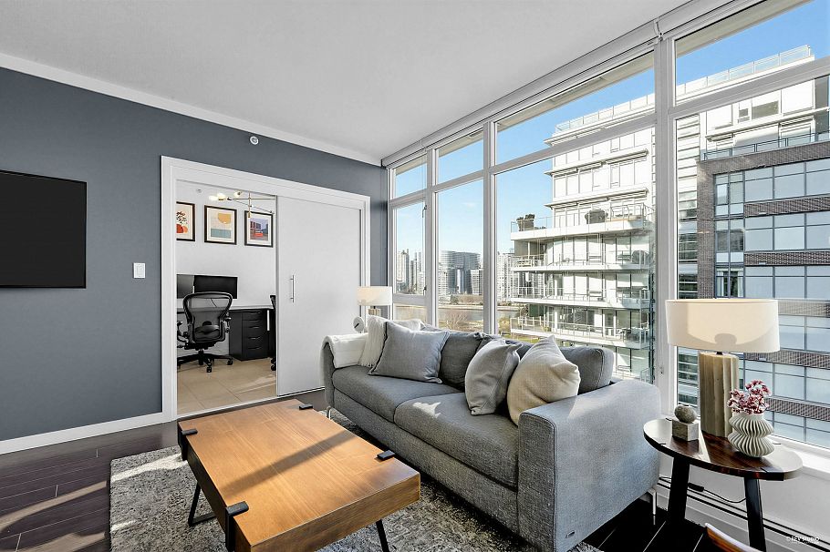 909 1708 Columbia Street Vancouver, BC - 1