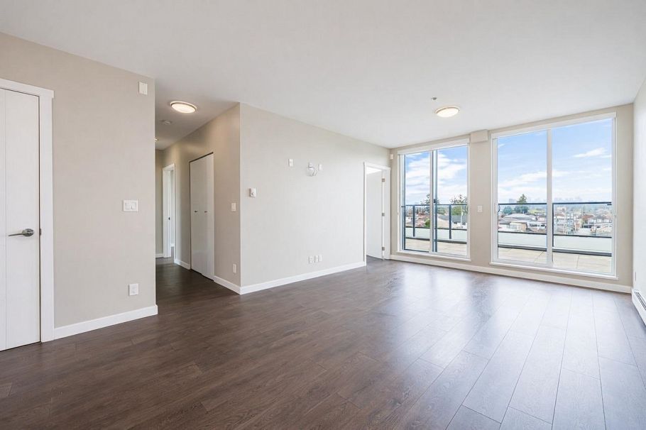 PH01 6555 Victoria Drive Vancouver, BC - 12