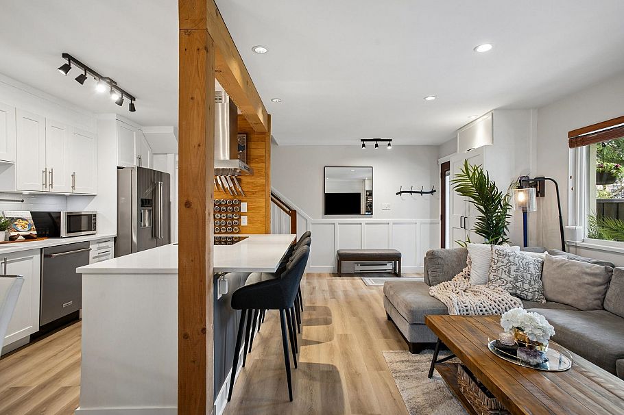 1 1255 E 15th Avenue Vancouver, BC - 15