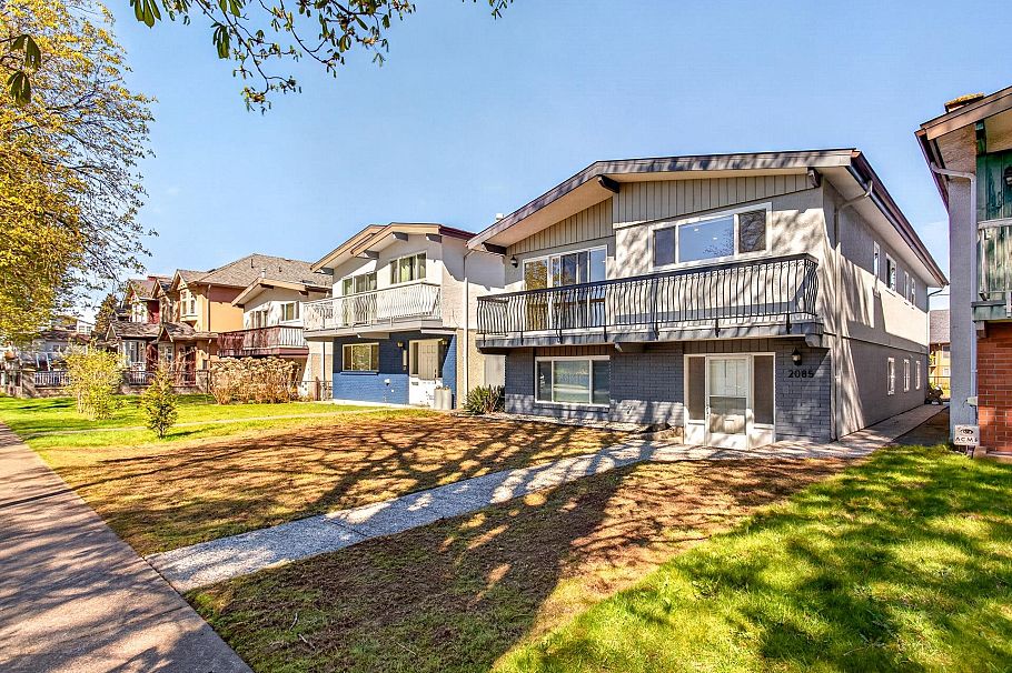 2085 Waverley Avenue Vancouver, BC - 39