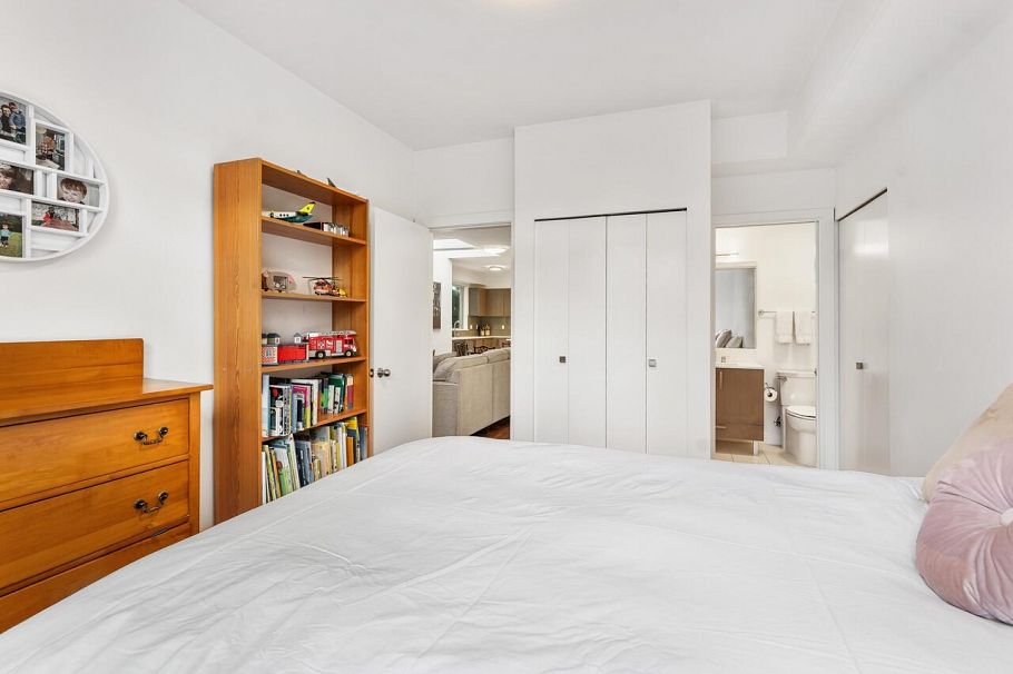 18 10133 River Drive Richmond, BC - 18