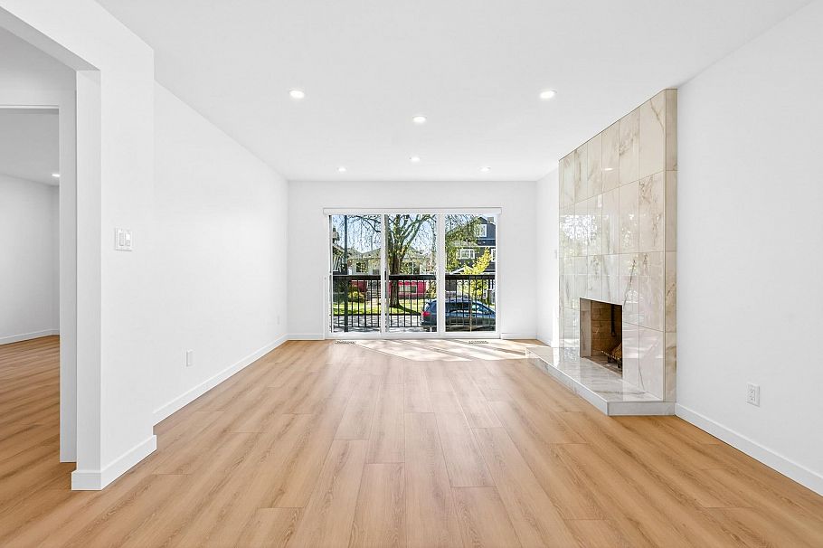 2085 Waverley Avenue Vancouver, BC - 5