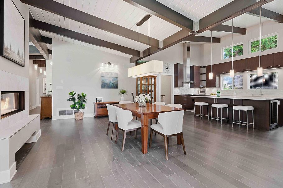 672 E St James Road North Vancouver, BC - 20