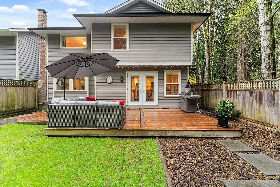 1530 Lighthall Court North Vancouver, BC - 31