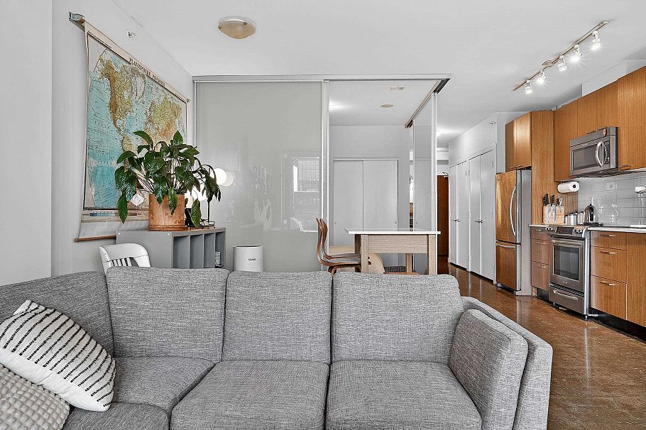 417 221 Union Street Vancouver, BC - 7