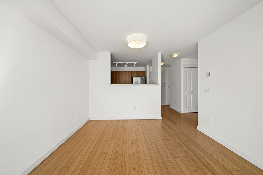 301 3575 Euclid Avenue Vancouver, BC - 10