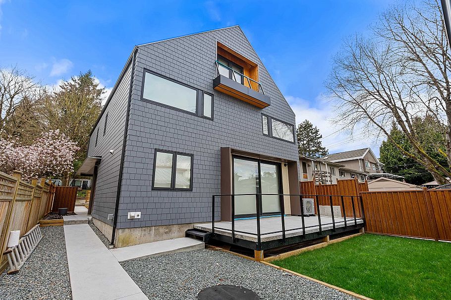 2 2091 E 20th Avenue Vancouver, BC - 15