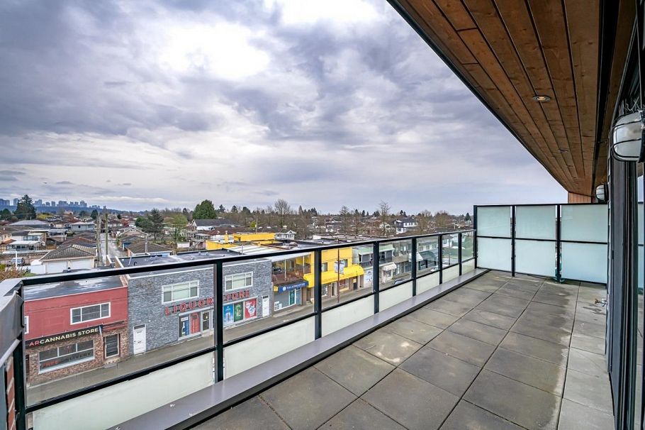 PH01 6555 Victoria Drive Vancouver, BC - 31