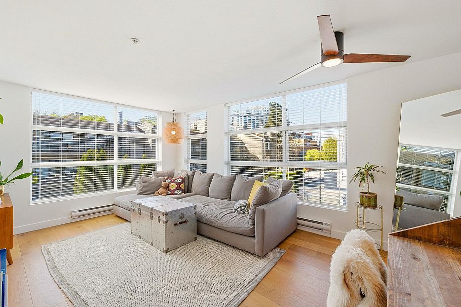 309 418 E Broadway Vancouver, BC - 4