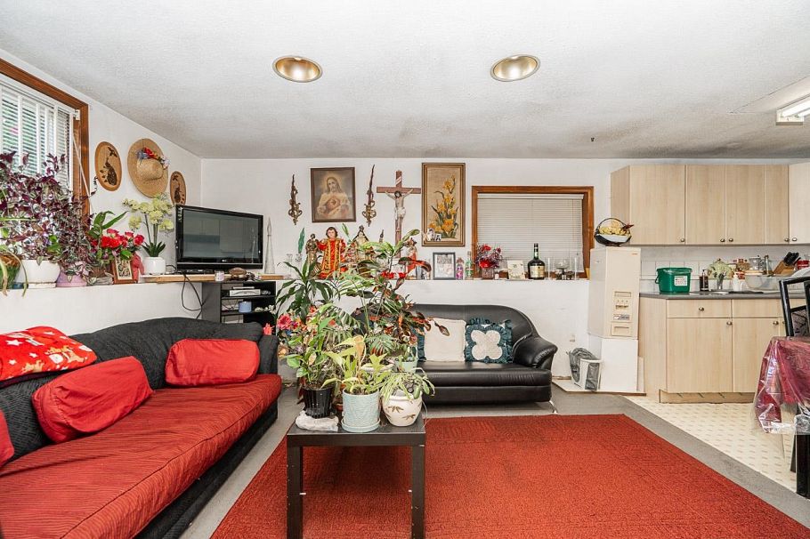 4712 Victoria Drive Vancouver, BC - 22