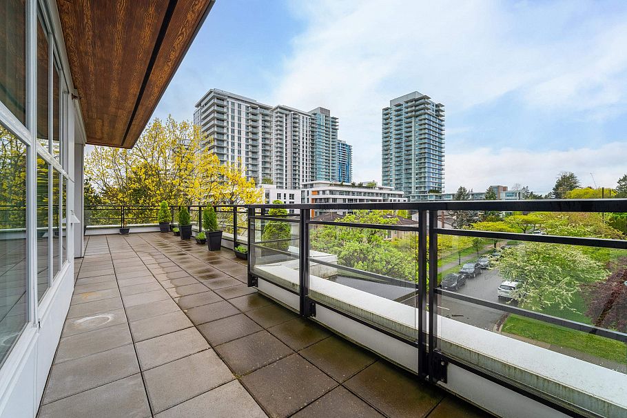 PH2 7988 Yukon Street Vancouver, BC - 8