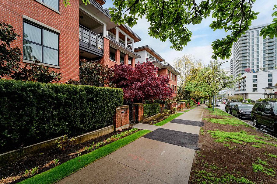 PH2 7988 Yukon Street Vancouver, BC - 11