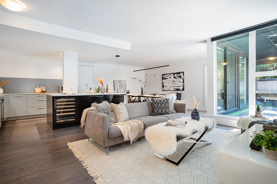 316 4900 Cartier Street Vancouver, BC - 2