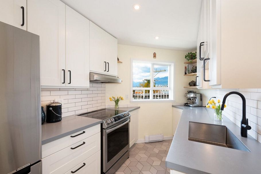 303 2215 Mcgill Street Vancouver, BC - 18